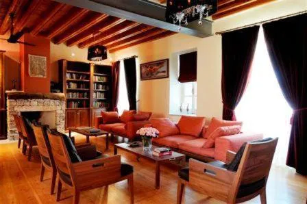 تهي ليبراري هوتيل ويللنيسس ريتريات — صورة 4