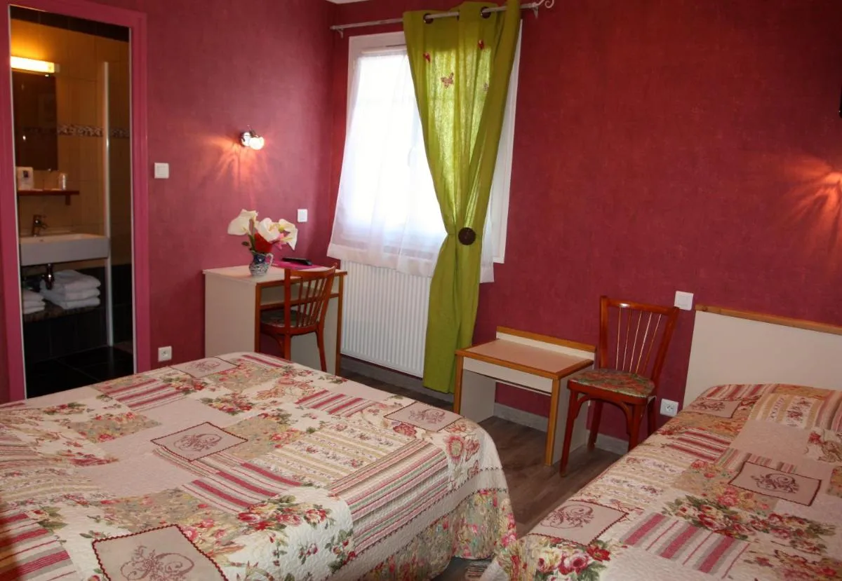 هوتيل ريستاورانت ديس ديوكس فاللéيس — صورة 3