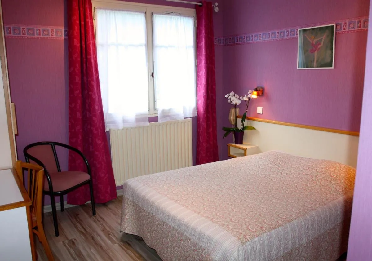 هوتيل ريستاورانت ديس ديوكس فاللéيس — صورة 2