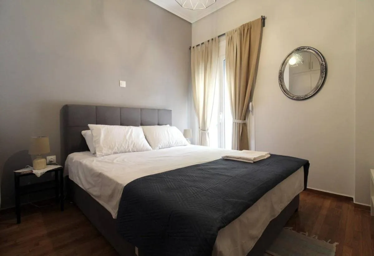 لاكشري فلات ين هيلتون, سينترال اتهينس, 3' ميترو, ففم! - أثينا، اليونان