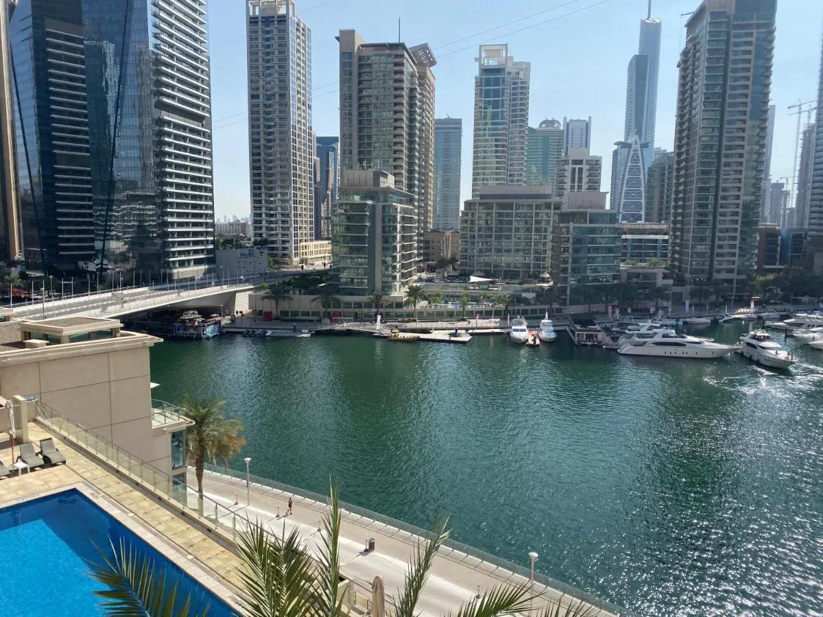 ⁨My-Places Dubai Apartment suitable for large groups Al Sahab 1⁩ — صورة 25