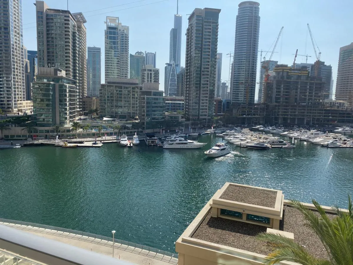 ⁨My-Places Dubai Apartment suitable for large groups Al Sahab 1⁩ — صورة 32