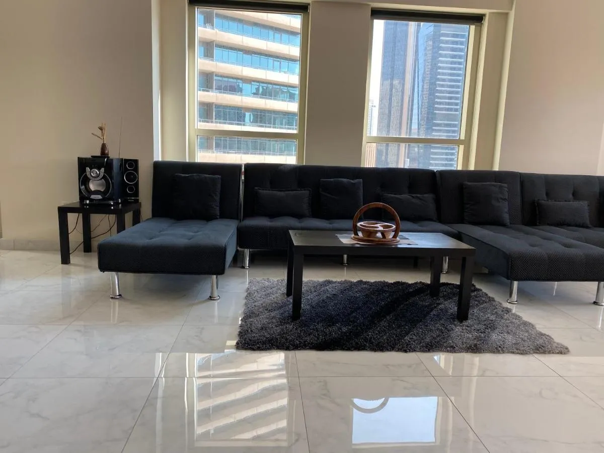 ⁨My-Places Dubai Apartment suitable for large groups Al Sahab 1⁩ — صورة 44