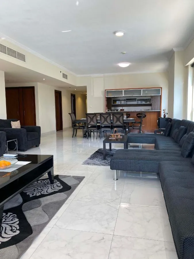 ⁨My-Places Dubai Apartment suitable for large groups Al Sahab 1⁩ — صورة 6