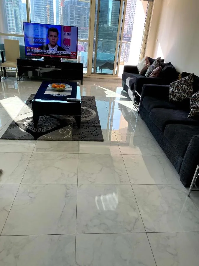 ⁨My-Places Dubai Apartment suitable for large groups Al Sahab 1⁩ — صورة 9