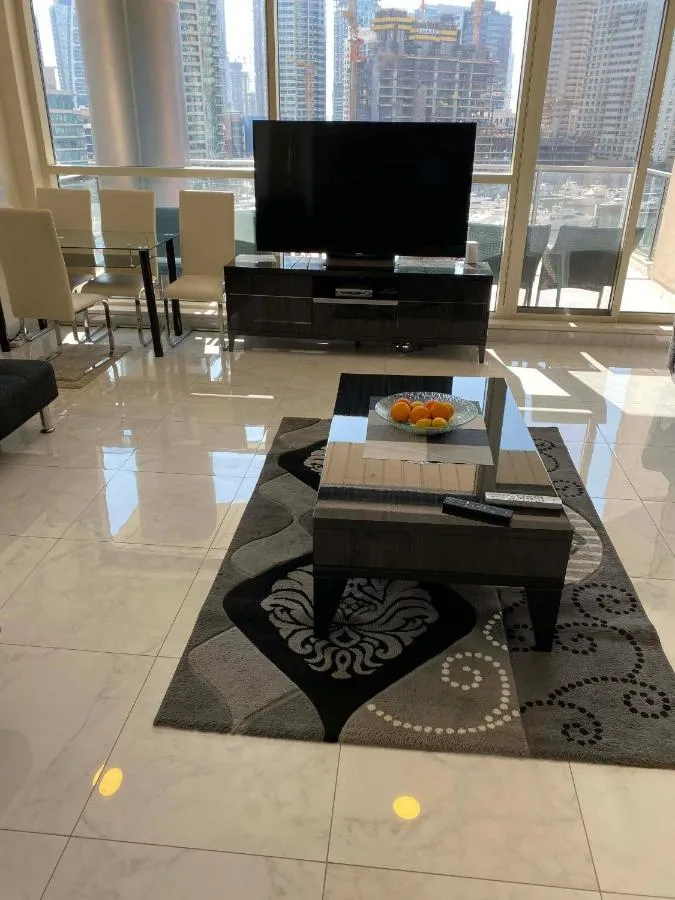 ⁨My-Places Dubai Apartment suitable for large groups Al Sahab 1⁩ — صورة 11