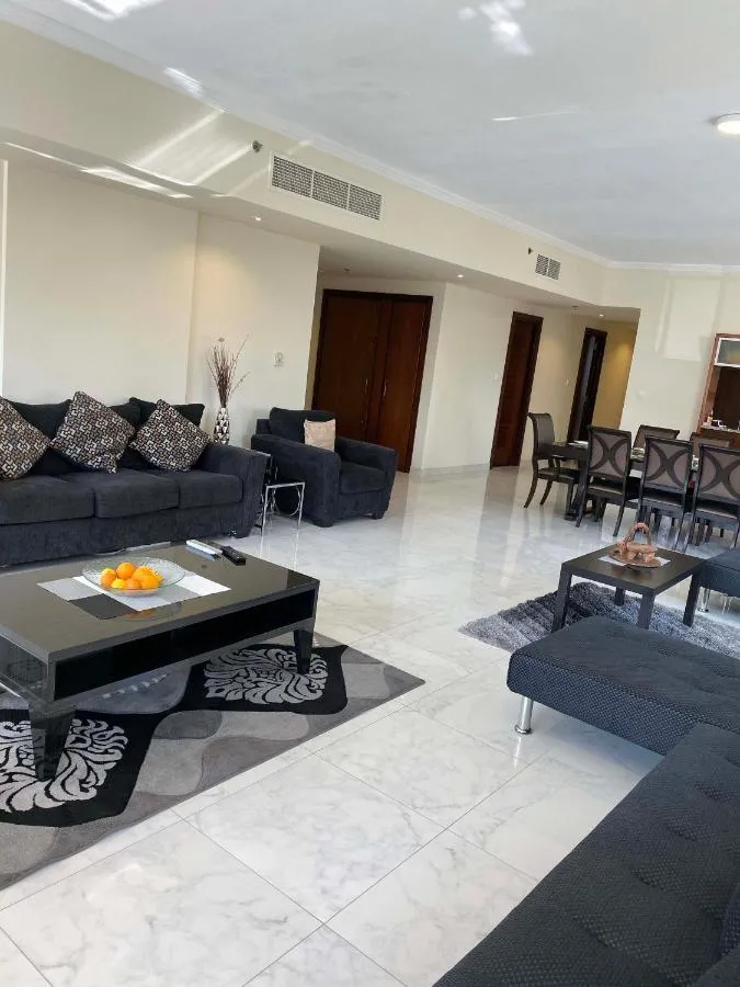 ⁨My-Places Dubai Apartment suitable for large groups Al Sahab 1⁩ — صورة 15