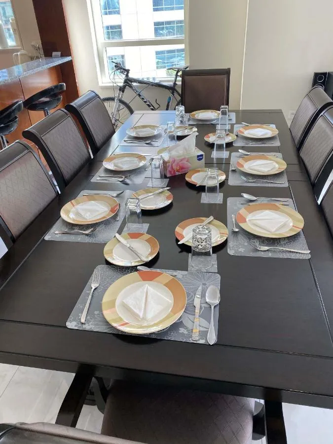 ⁨My-Places Dubai Apartment suitable for large groups Al Sahab 1⁩ — صورة 19