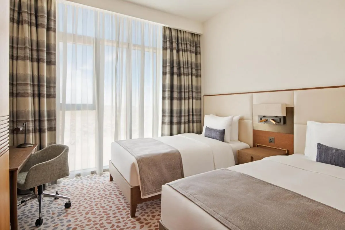 Staybridge Suites Dubai Al-Maktoum Airport by IHG — صورة 4