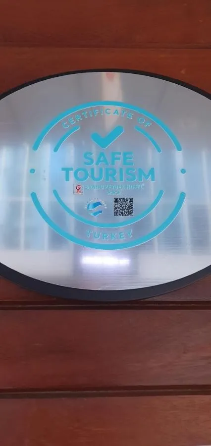 Grand Zeybek Hotel - إزمير، تركيا