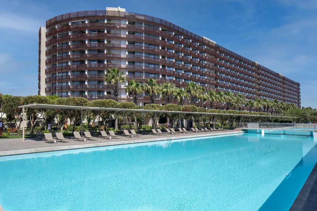 Nirvana Cosmopolitan Hotel - Convention & Sports Center — صورة 4