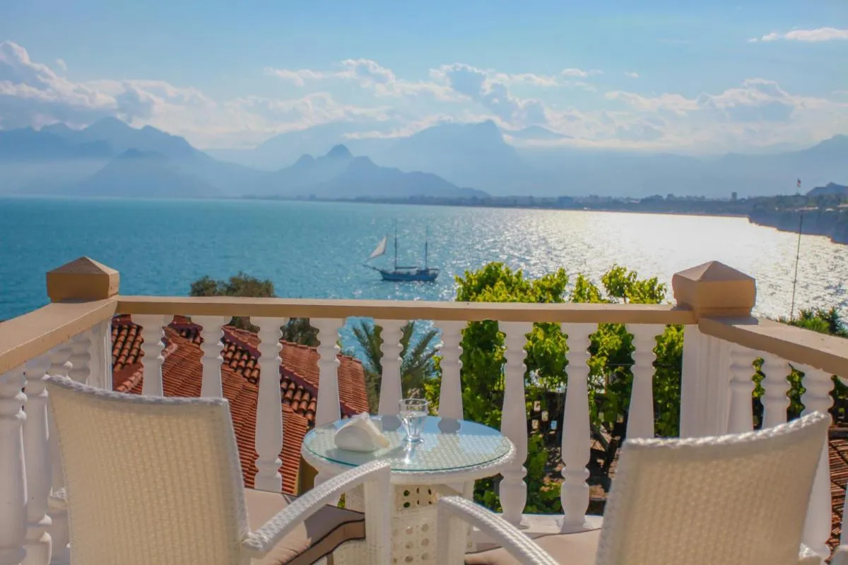 Bacchus Pension - أنطاليا، تركيا