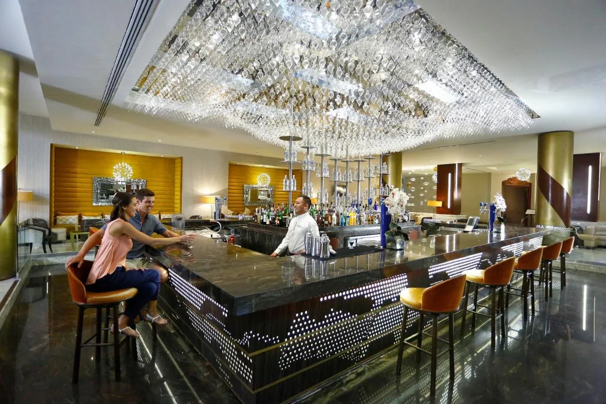 مون بالاس نيزوك الل ينكلوسيف — صورة 3