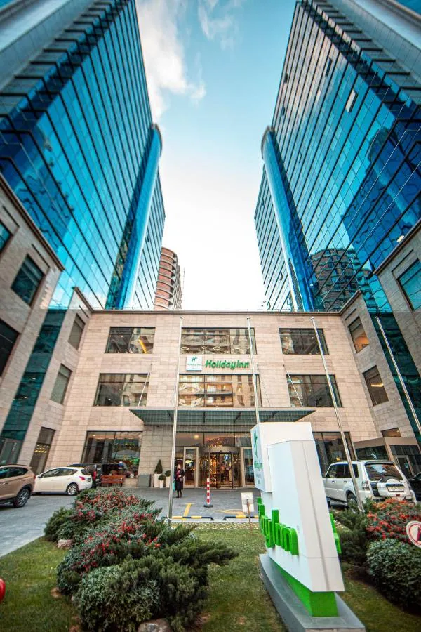 هوليداي إن باكو بي يهغ - باكو، أذربيجان