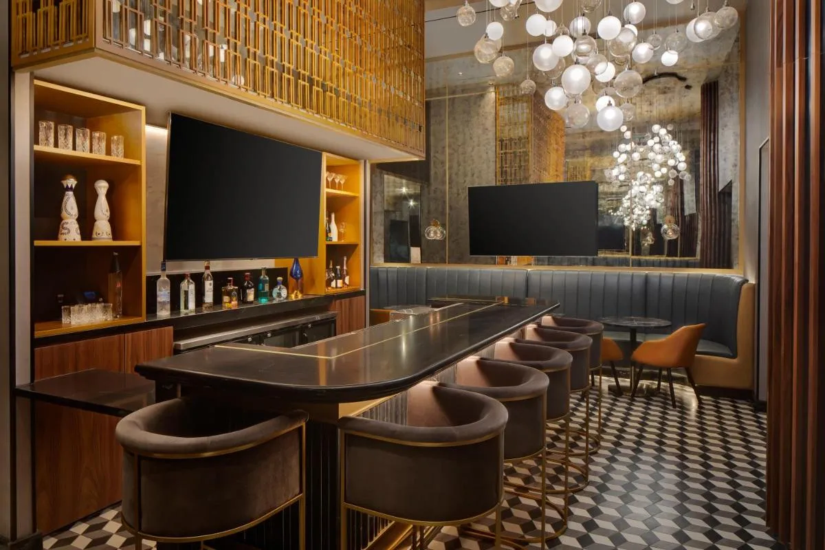 ⁨ينديغو نيك داون تاون والل ستريت⁩ — صورة 16