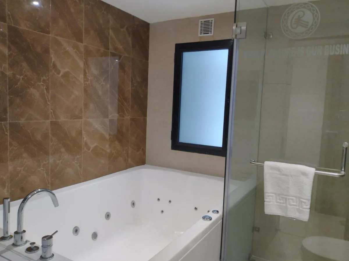 رامي تيكهوم - مومباي — صورة 4