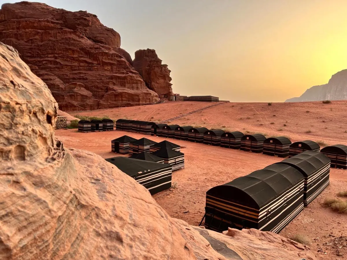 بيدووين ليفيستيلي سامب - Wadi Rum، الأردن