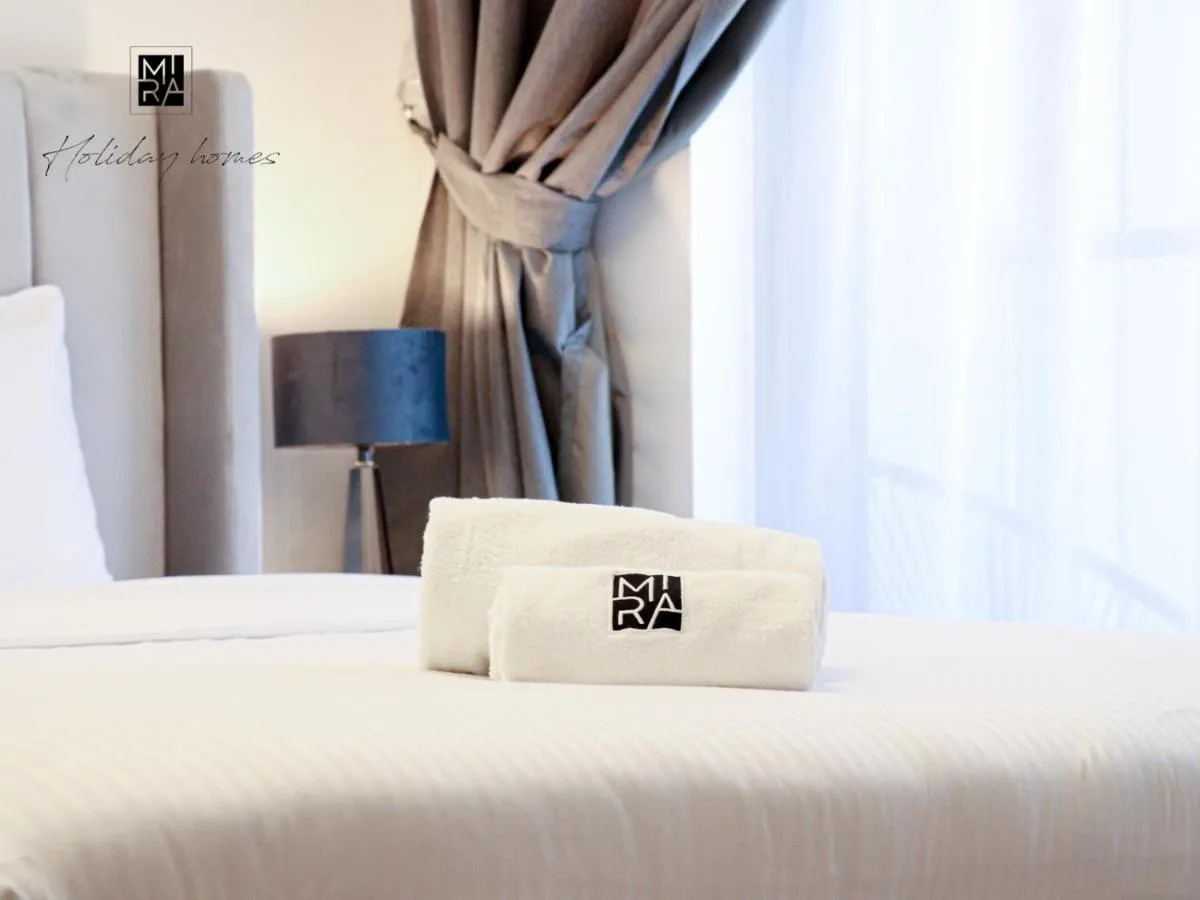 ⁨Mira Holiday Homes - Newly Furnished 1 bedroom in Creek Vista Tower B Sobha Hartland⁩ — صورة 15