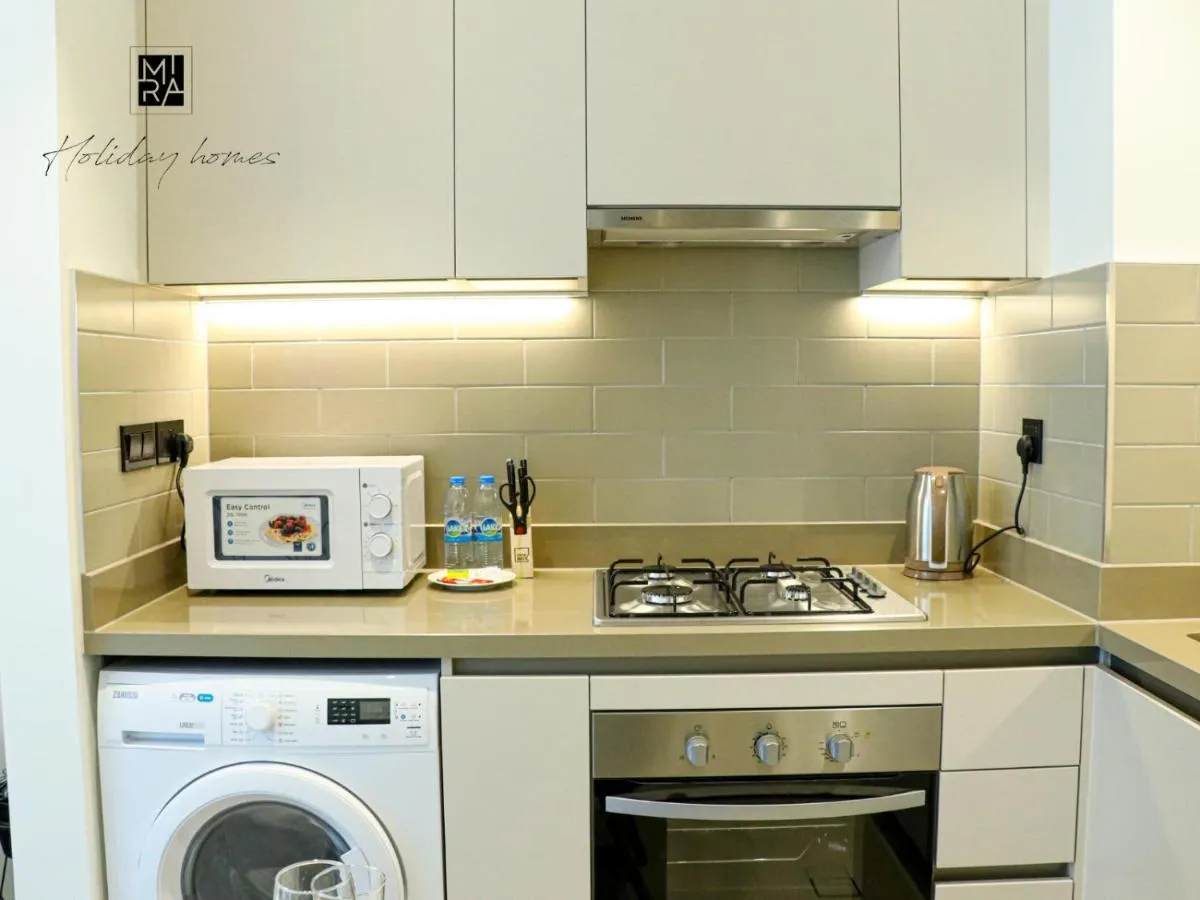 ⁨Mira Holiday Homes - Newly Furnished 1 bedroom in Creek Vista Tower B Sobha Hartland⁩ — صورة 8