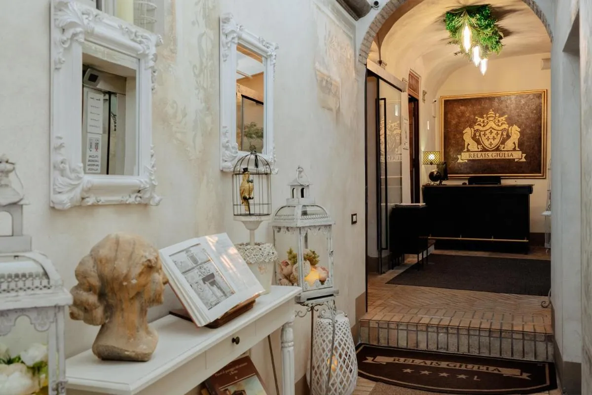 رلايس غيوليا - روما، إيطاليا