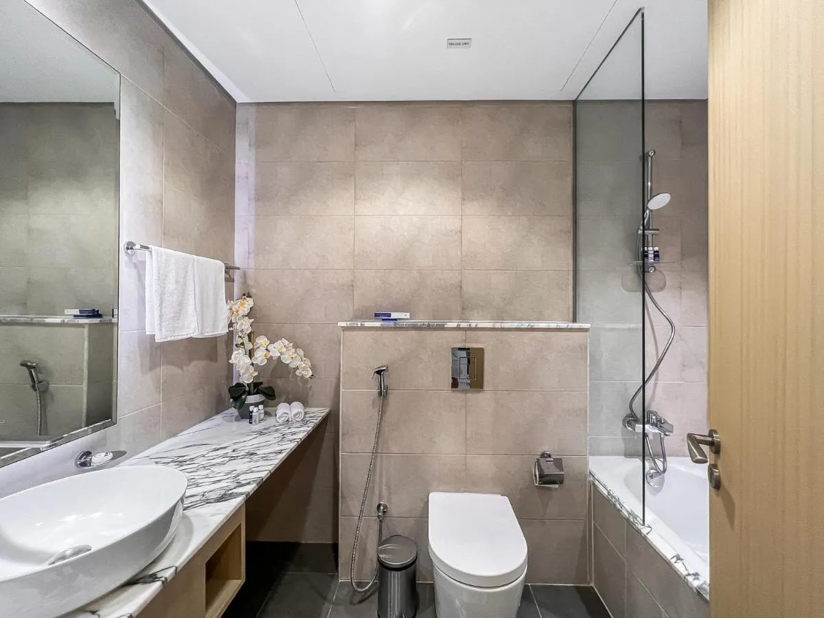 ⁨Luton Vacation Homes - Damac Paramount Midtown Business Bay Dubai - 37AB09⁩ — صورة 12