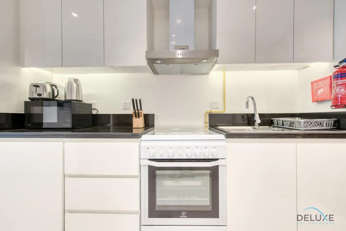 Luxuriant Studio at Golf Promenade 2A DAMAC Hills by Deluxe Holiday Homes — صورة 3