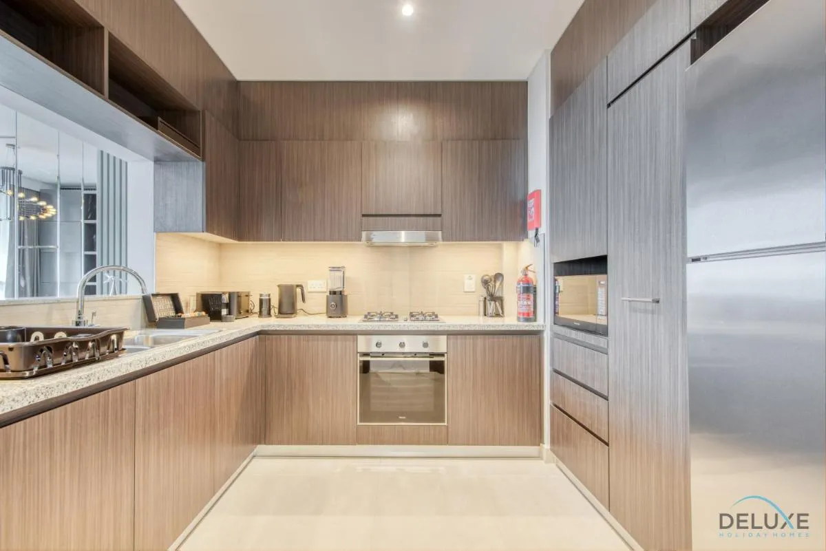 ⁨Elegant 2BR at Downtown Views Downtown Dubai by Deluxe Holiday Homes⁩ — صورة 5