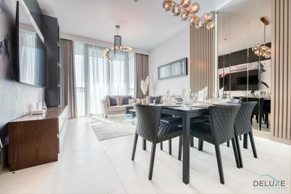 Elegant 2BR at Downtown Views Downtown Dubai by Deluxe Holiday Homes — صورة 3