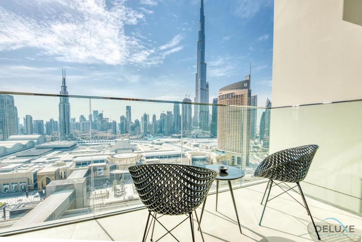 Elegant 2BR at Downtown Views Downtown Dubai by Deluxe Holiday Homes — صورة 4
