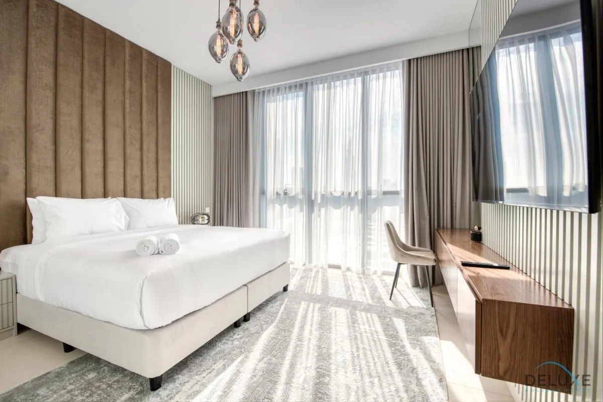 ⁨Elegant 2BR at Downtown Views Downtown Dubai by Deluxe Holiday Homes⁩ — صورة 6