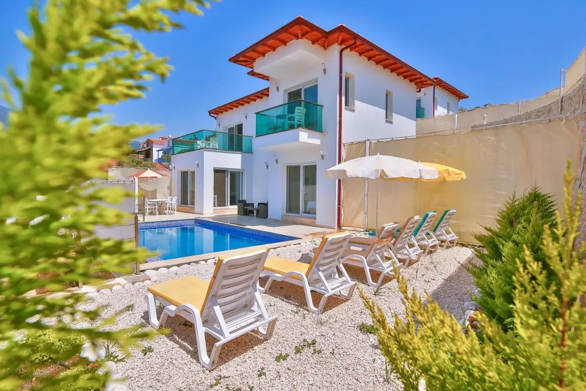 جاميس بانسييون بلو سي فييو فيلات كاş ذا بينينسولا - Kas، تركيا