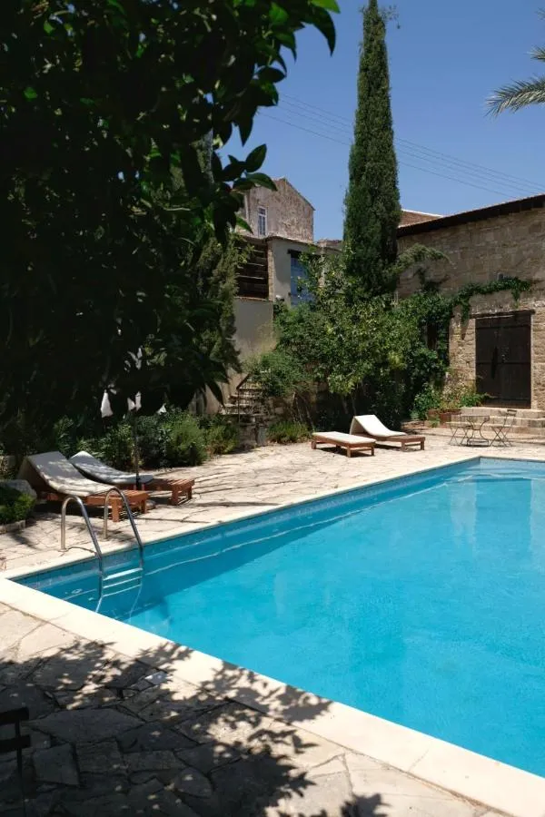 بورفيريوس سوونتري هووسي — صورة 3