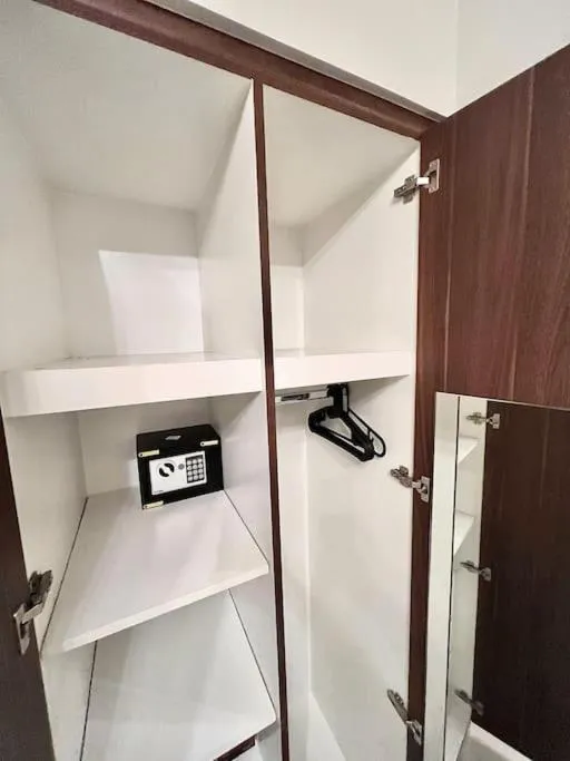 ⁨ONYX - Full Burj Khalifa View Dubai 2 BEDROOM APARTMENT - DOWNTOWN DUBAI⁩ — صورة 12