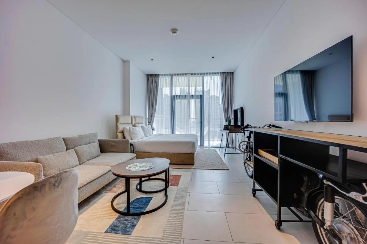 Stylish studio in Marquise Square Tower - دبي، الإمارات