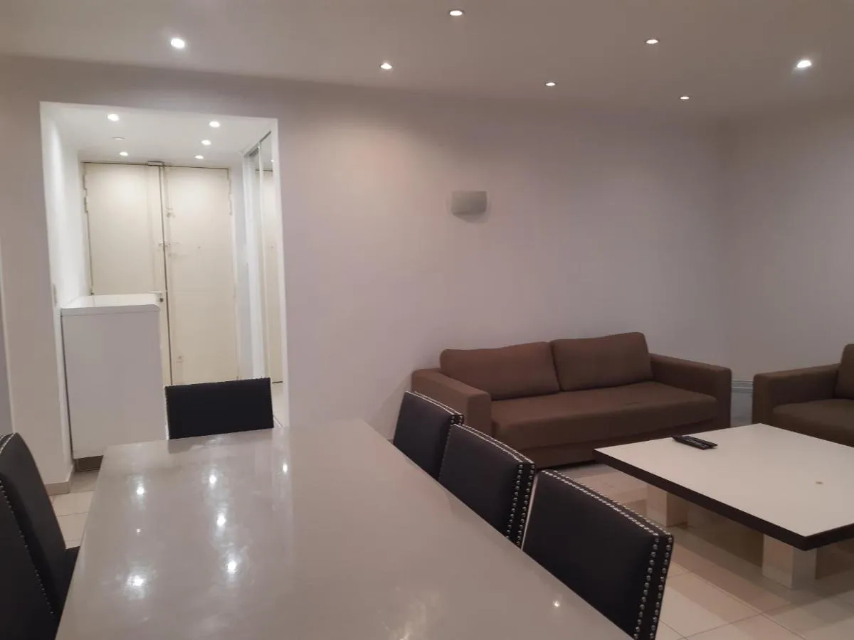 بريدغيسترييت سهامبس-يليسéيس — صورة 3