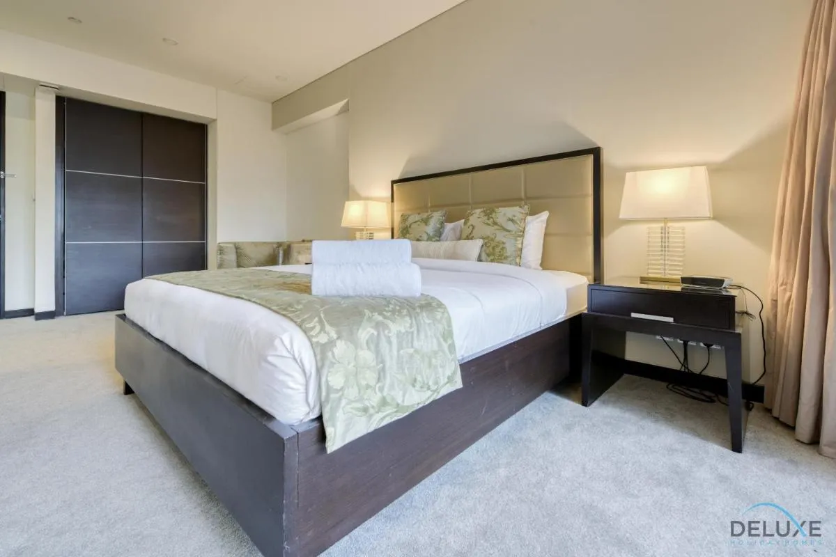 Regal Studio at The Address Residences Dubai Marina by Deluxe Holiday Homes — صورة 2