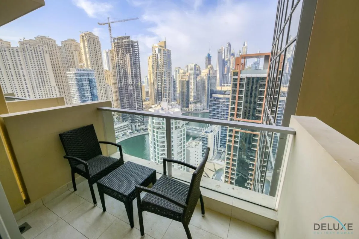 Regal Studio at The Address Residences Dubai Marina by Deluxe Holiday Homes — صورة 3