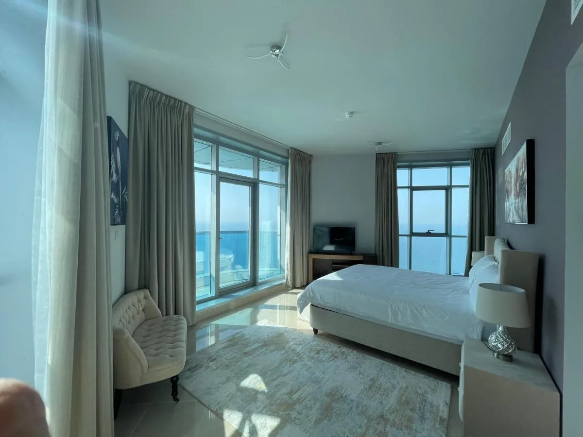 Beachfront paradise just minutes from Dubai - عجمان، الإمارات