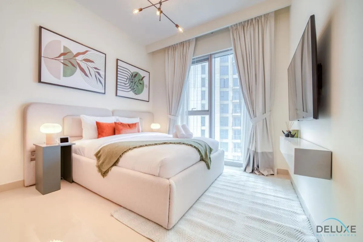 Classic 1BR at Harbour Views Tower 1 by Deluxe Holiday Homes — صورة 4
