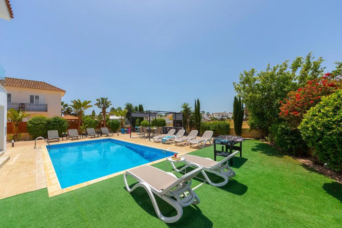 اييا نابا مارينا فيبيس — صورة 2