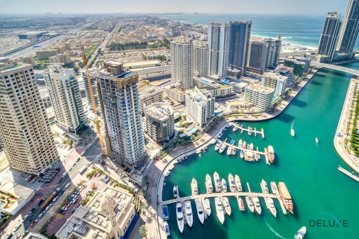Cosmopolitan 2BR at Stella Maris Dubai Marina by Deluxe Holiday Homes — صورة 2