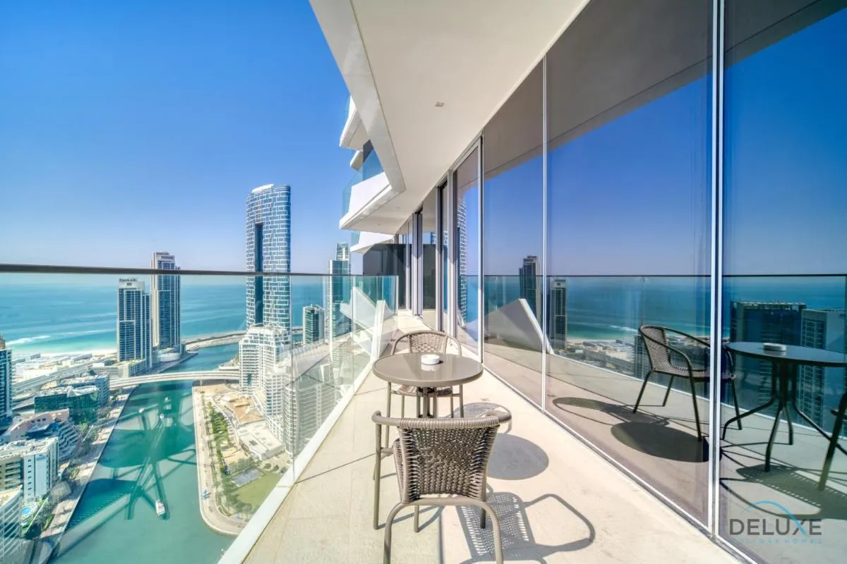 Cosmopolitan 2BR at Stella Maris Dubai Marina by Deluxe Holiday Homes — صورة 3