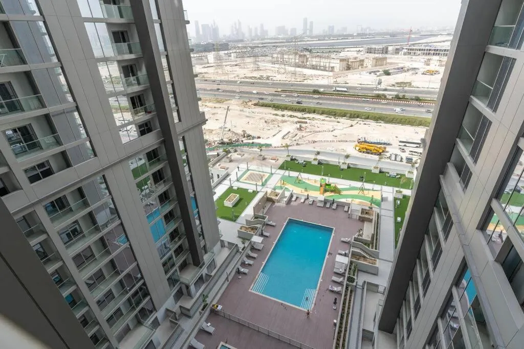 ⁨Cozy 1bdr 10' from Burj Khalifa⁩ — صورة 14