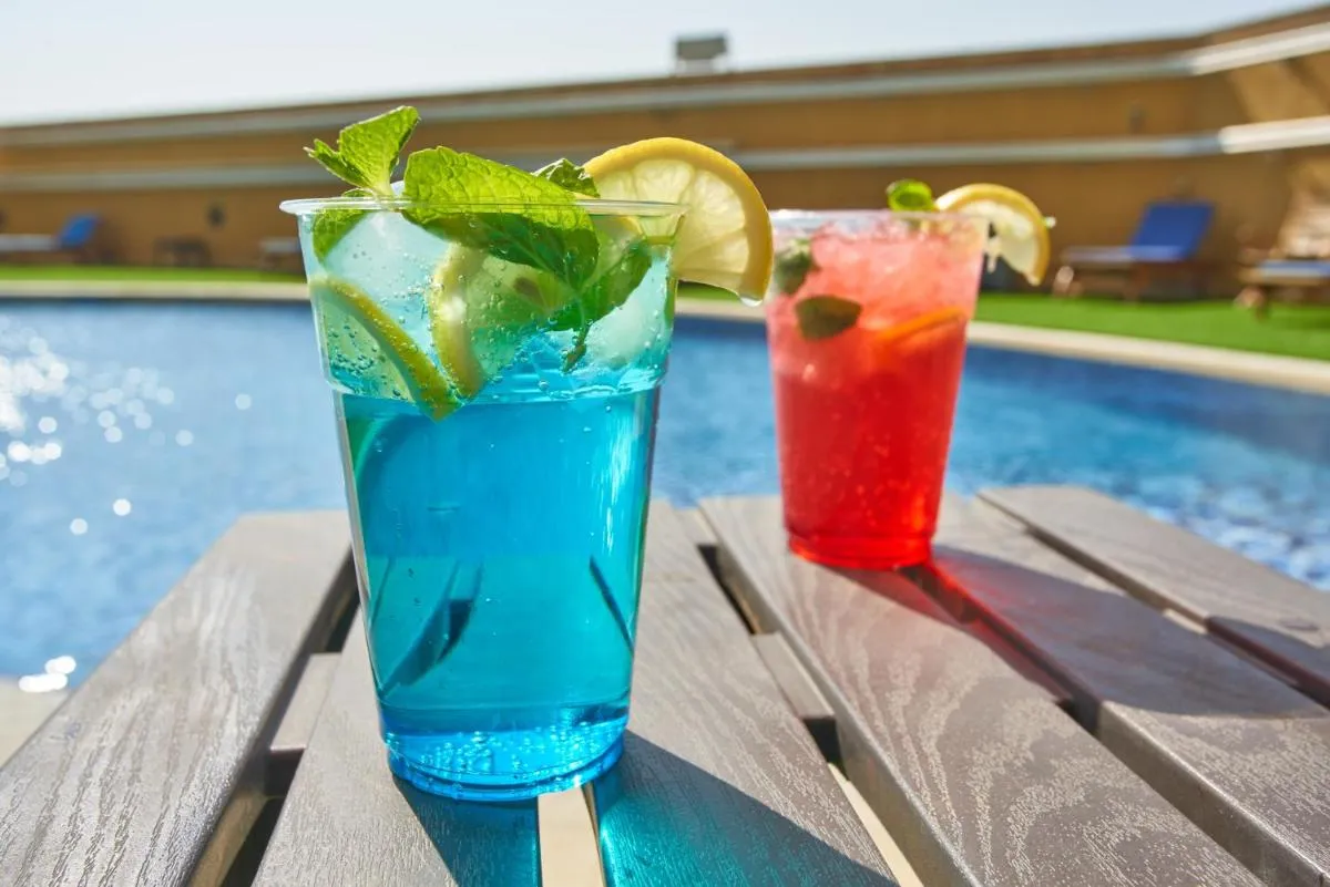 ميللننيوم و كونفنشن كووايت — صورة 3