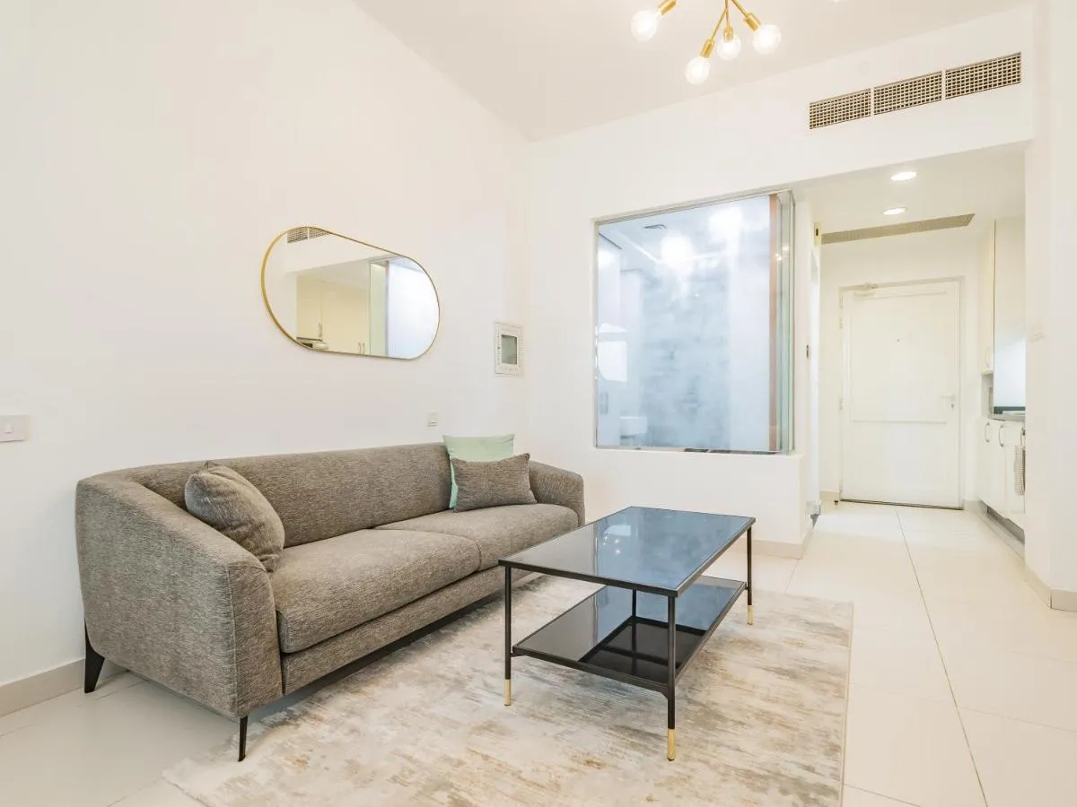 مينيماليستيس ستوديو ين بالم فييوس - بالم جميرا - دبي، الإمارات