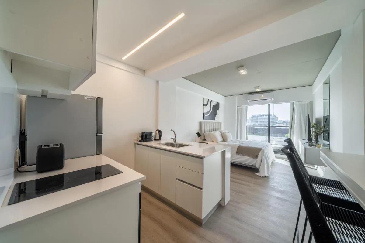 لا في سويت بالرمو هولليوود — صورة 4