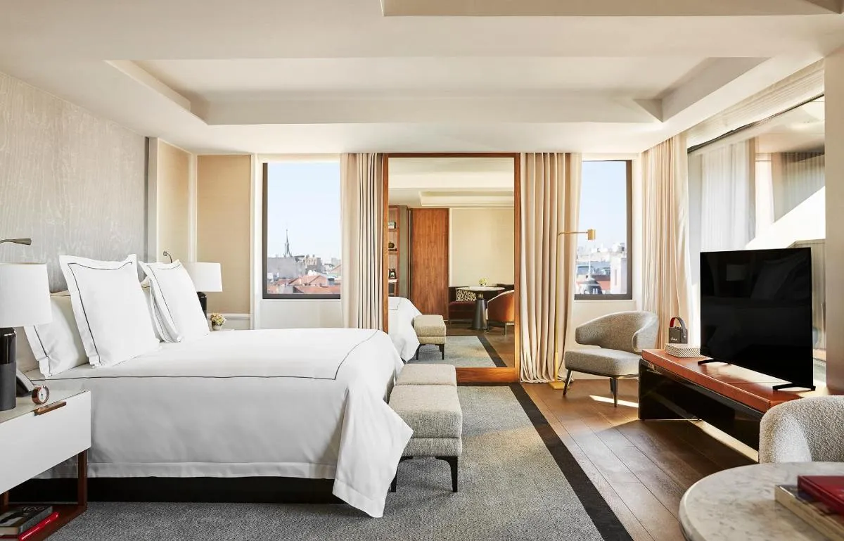 روزوود فيلا ماغنا - مدريد، إسبانيا