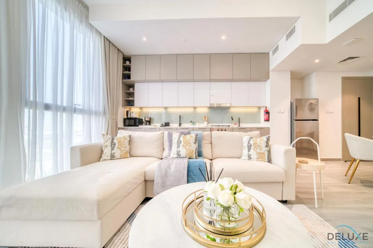 Polished 1BR at Noor 1 Midtown Dubai Production City by Deluxe Holiday Homes