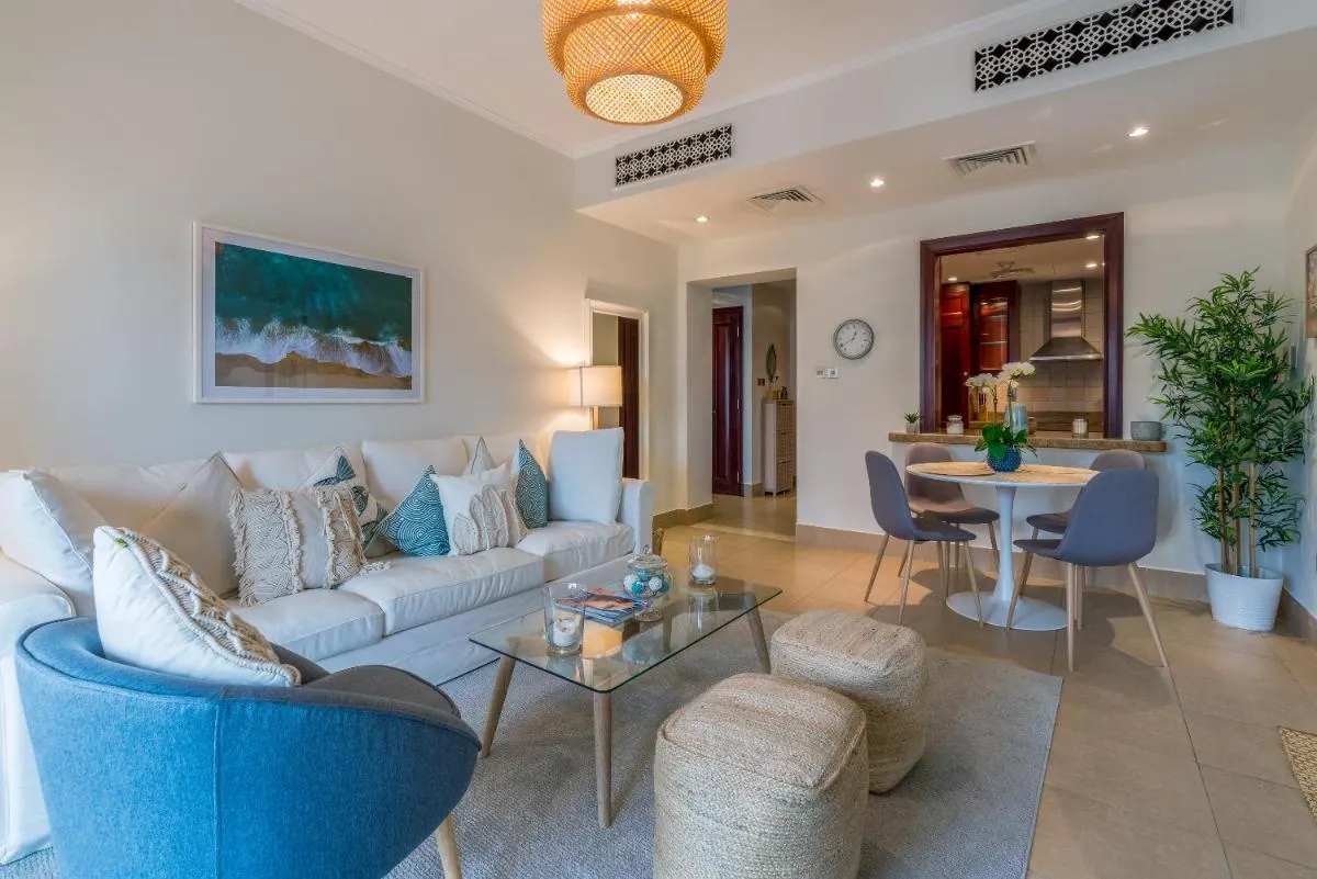 Spacious 2Bedroom with Burj View in Downtown Dubai — صورة 2