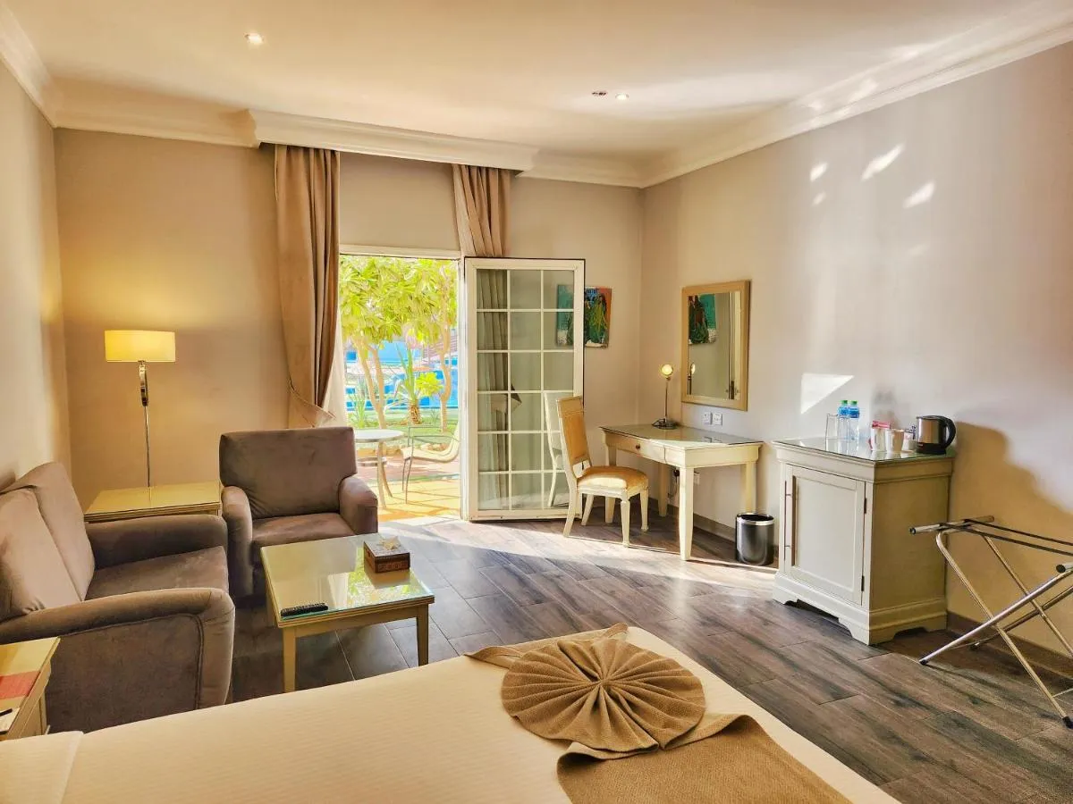 مونتروس مايفاير كوليكشن — صورة 3